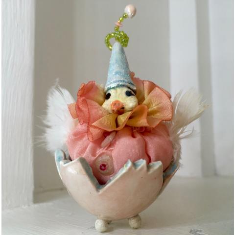 Figure - Ceramic: Miss Fancy Duckling